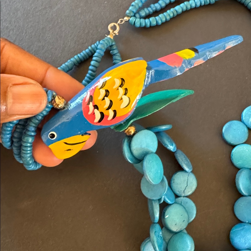 Vintage Parrot Wooden Beaded Necklace - Picture 4 of 12